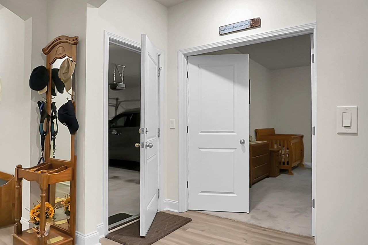 736 E Randolph Street Photo 10