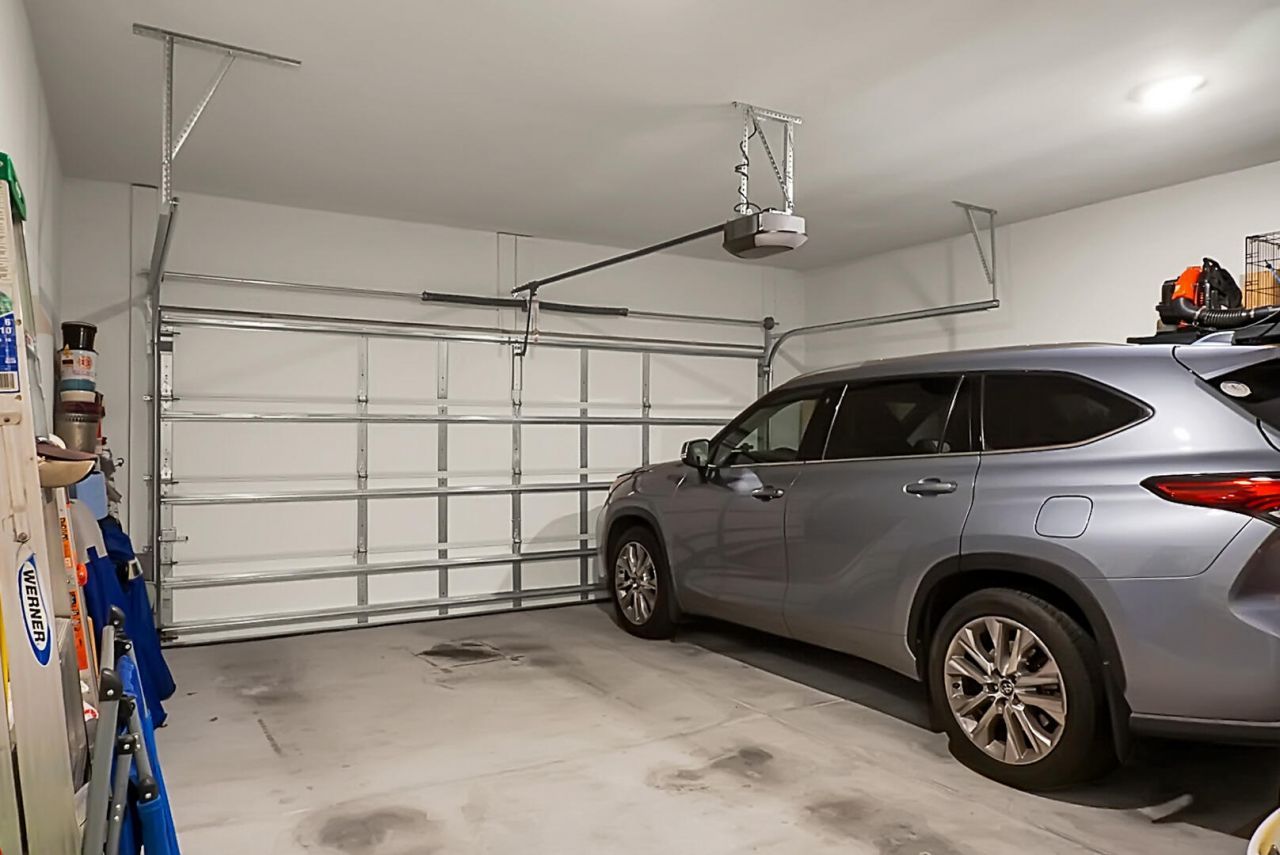 736 E Randolph Street Photo 11