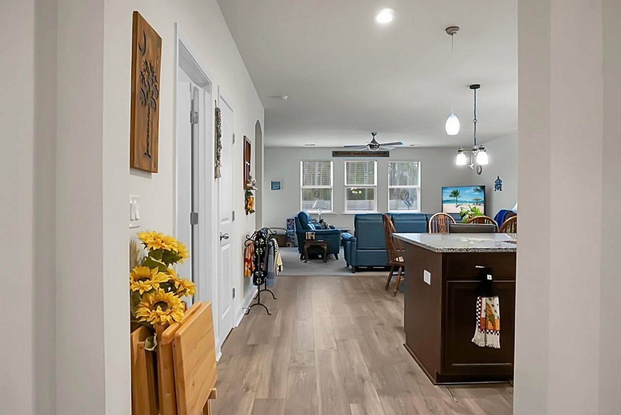 736 E Randolph Street Photo 15