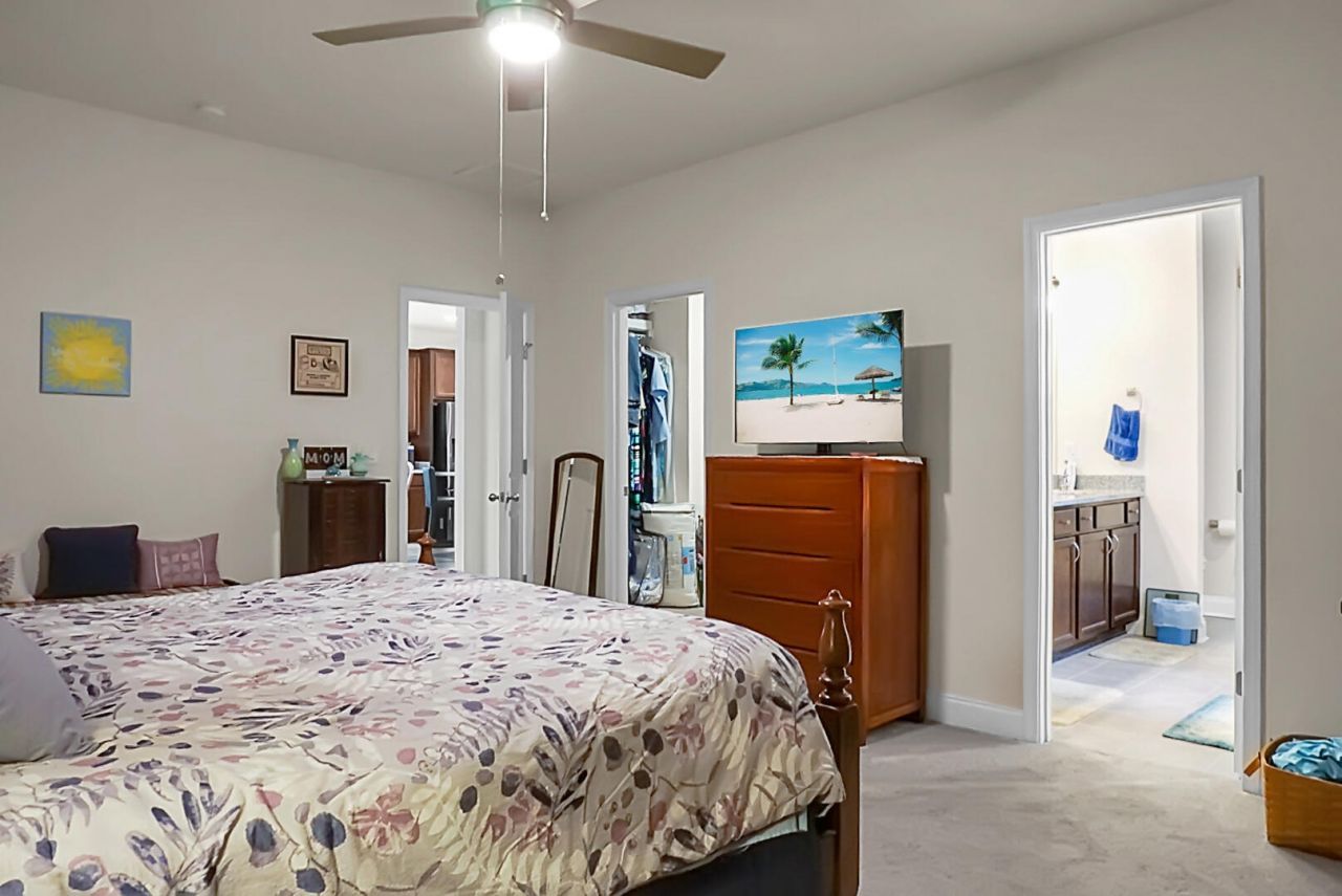 736 E Randolph Street Photo 30