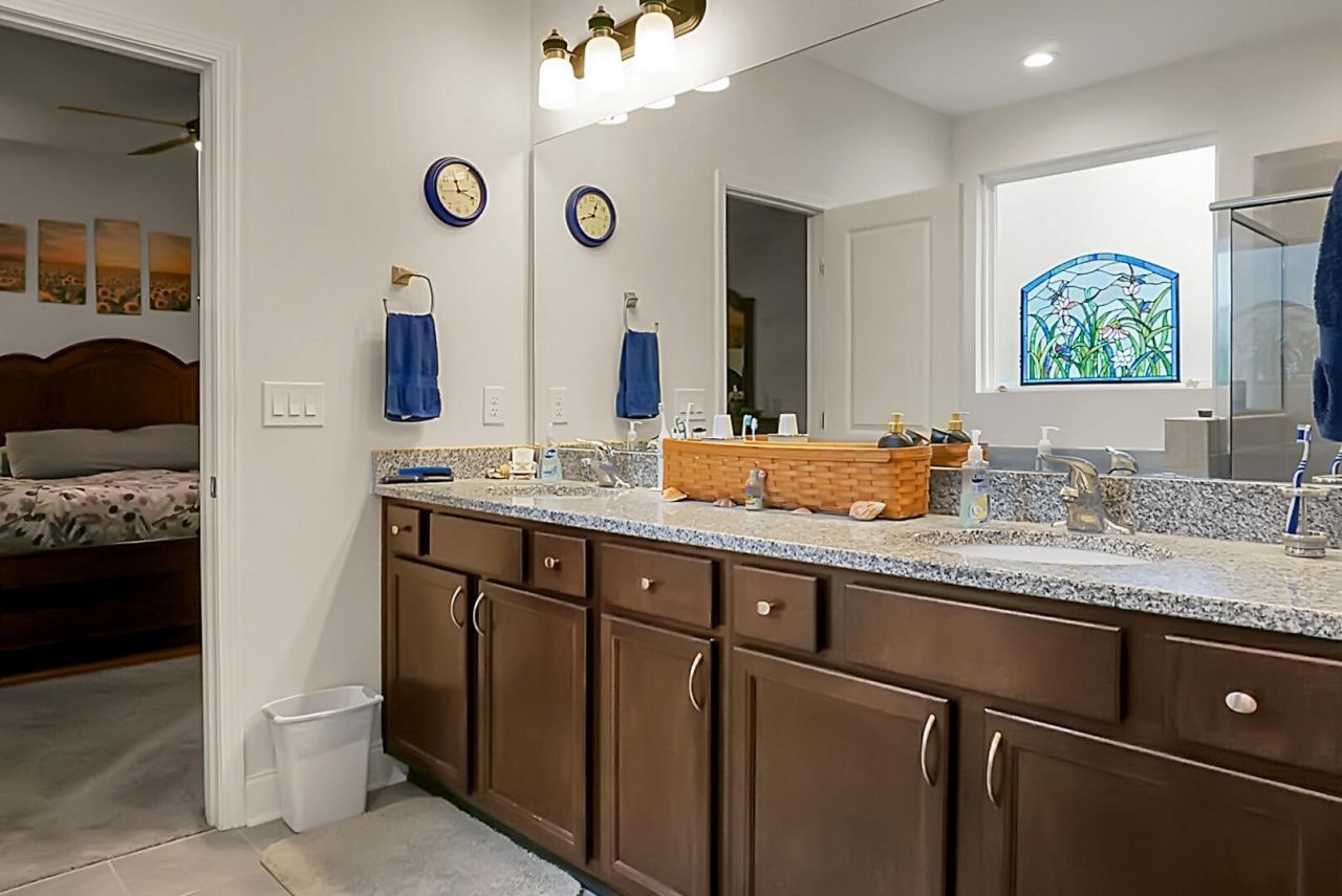 736 E Randolph Street Photo 35