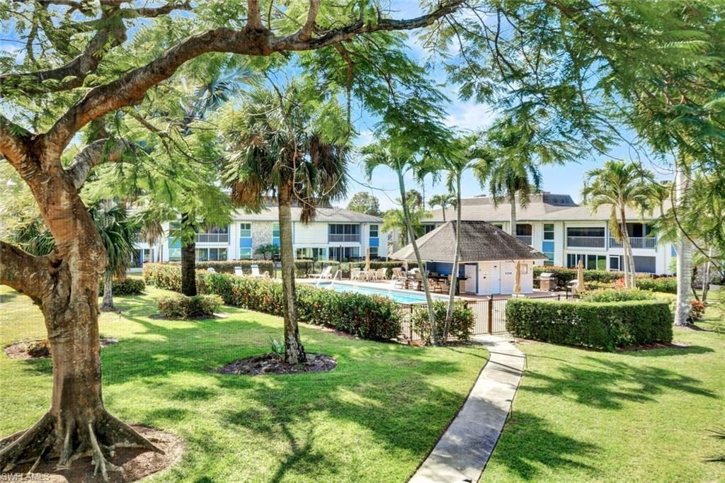 325 Charlemagne Blvd, Unit C204, Naples, FL 34112 Photo