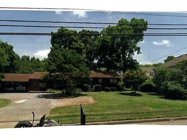 313 Myatt Dr, Madison, TN 37115