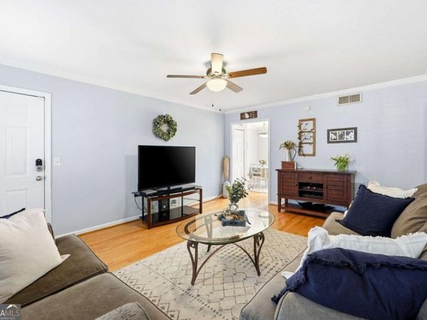 1101 Collier Road NW, Unit Q6, Atlanta, GA 30318