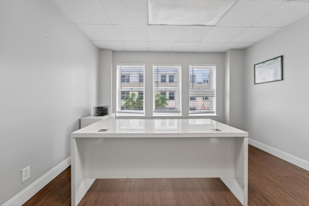 120 S Olive Avenue, Unit 303, West Palm Beach, FL 33401 Photo