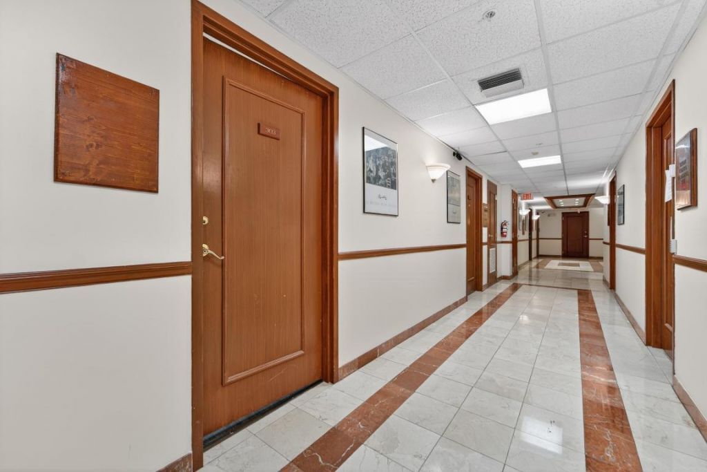 120 S Olive Avenue, Unit 303, West Palm Beach, FL 33401 Photo