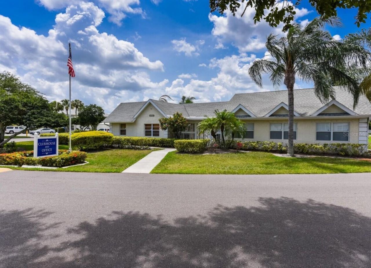 1531 SE Royal Green Circle, Unit 107, Port Saint Lucie, FL 34952 Photo