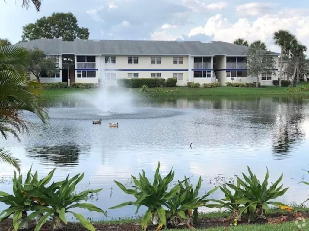 1531 SE Royal Green Circle, Unit 107, Port Saint Lucie, FL 34952 Photo