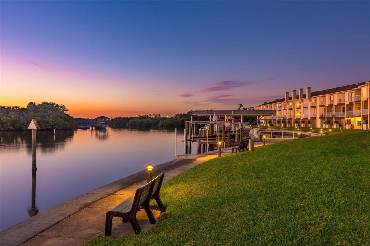 152 Brent Circle, Oldsmar, FL 34677 Main Photo