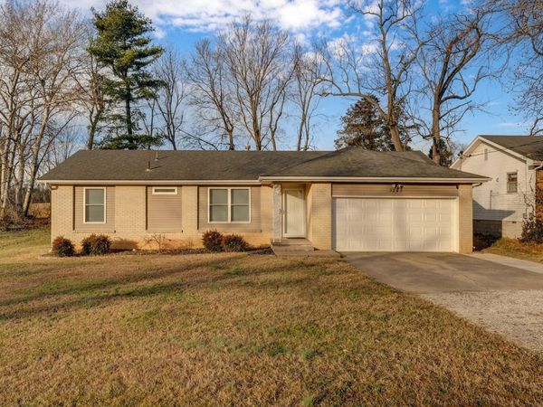 3243 S Ferguson Avenue, Springfield, MO 65807