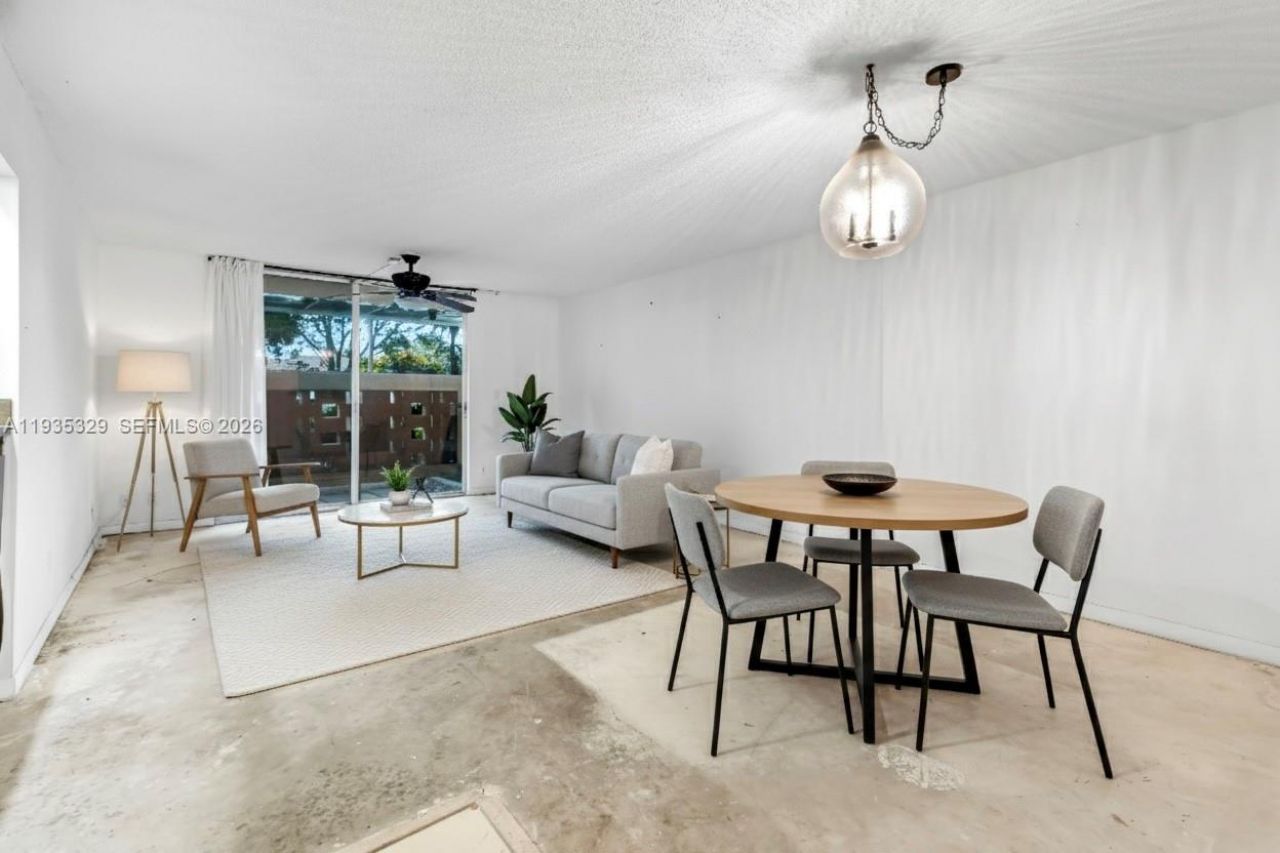 406 NW 68th Ave, Unit 125, Plantation, FL 33317 Photo