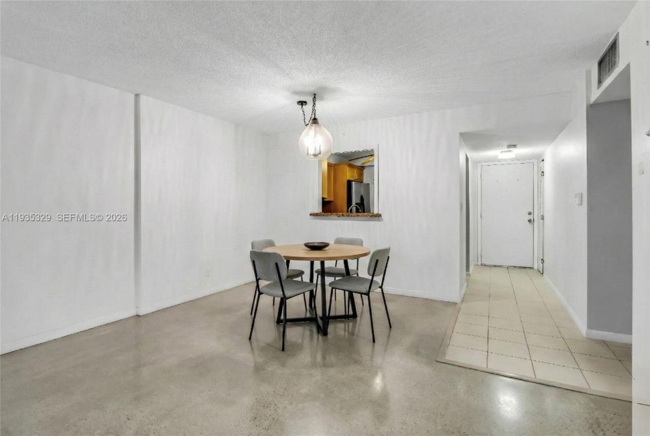 406 NW 68th Ave, Unit 125, Plantation, FL 33317 Photo