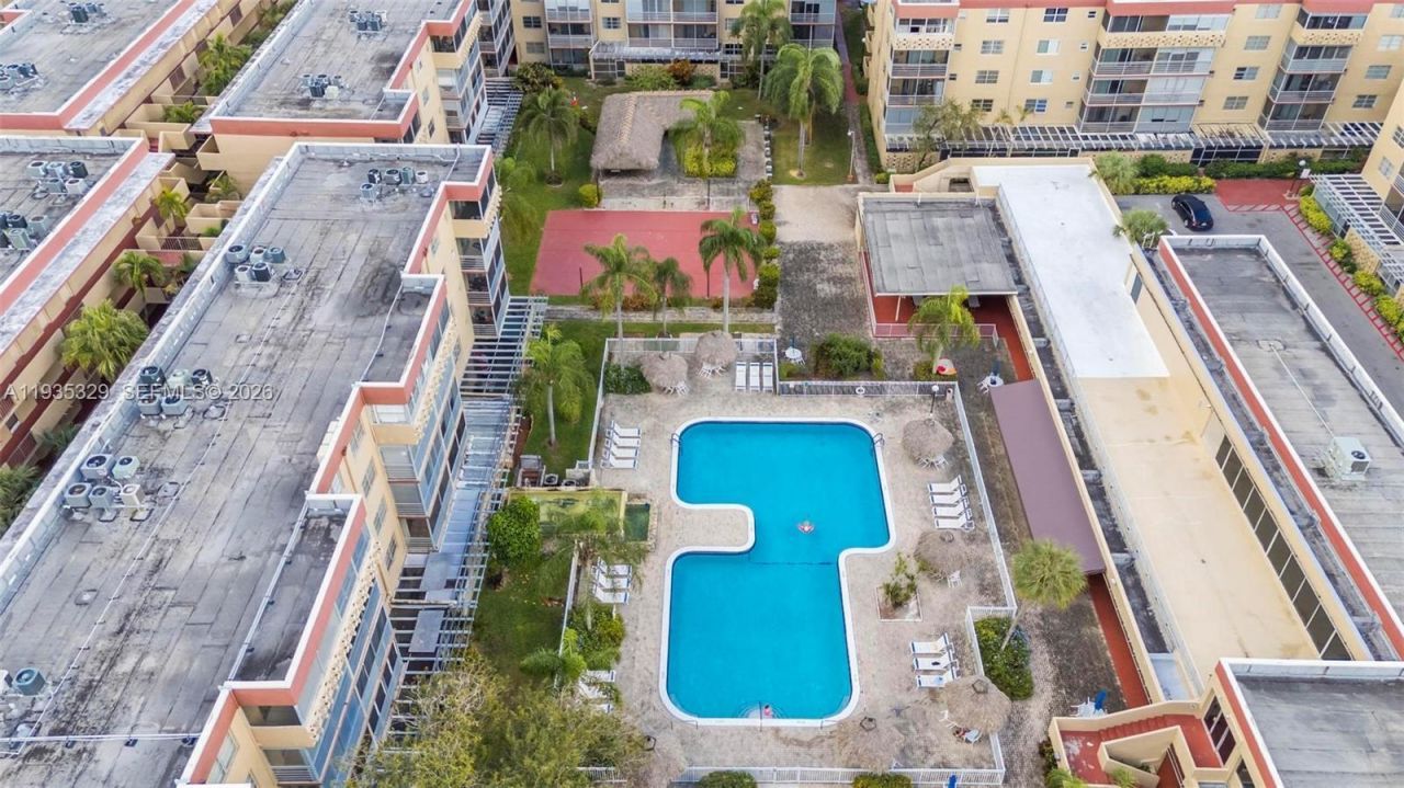 406 NW 68th Ave, Unit 125, Plantation, FL 33317 Photo