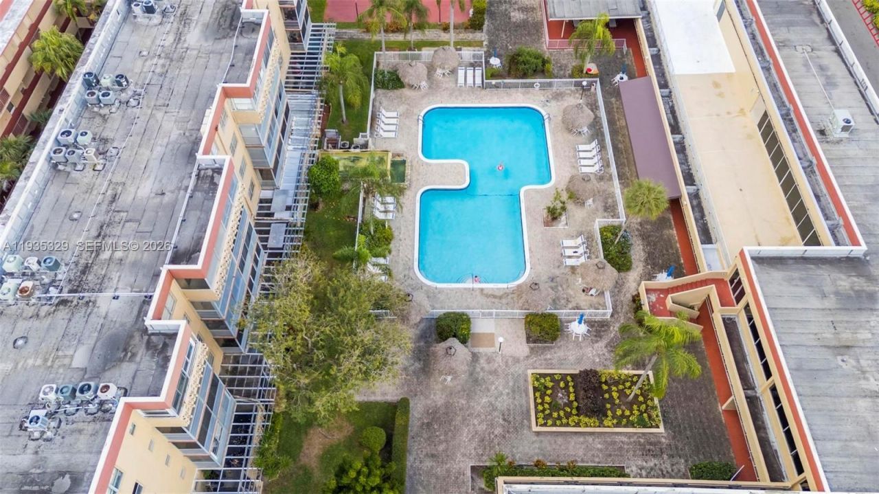 406 NW 68th Ave, Unit 125, Plantation, FL 33317 Photo