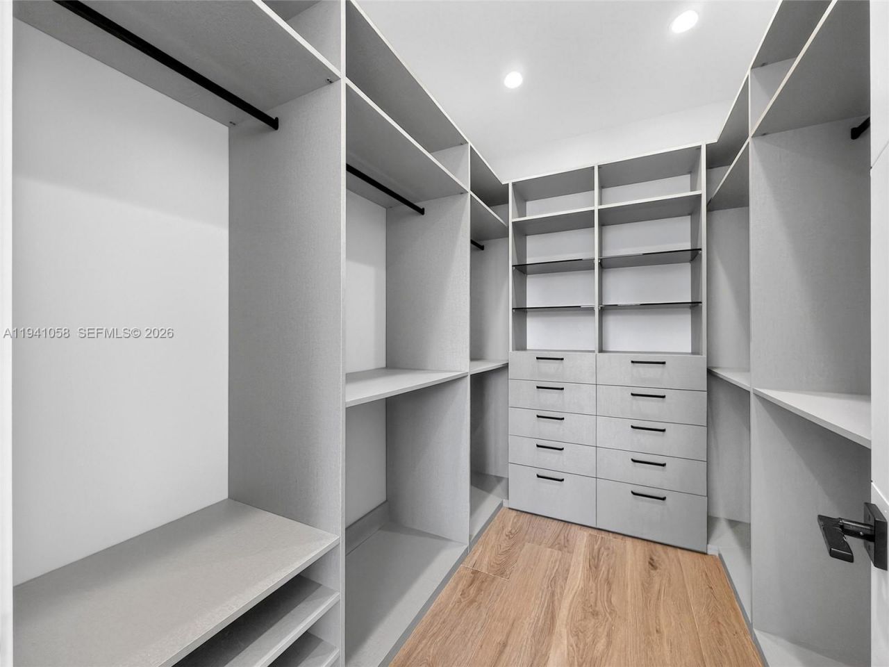 3084 Indiana St, Miami, FL 33133 Photo