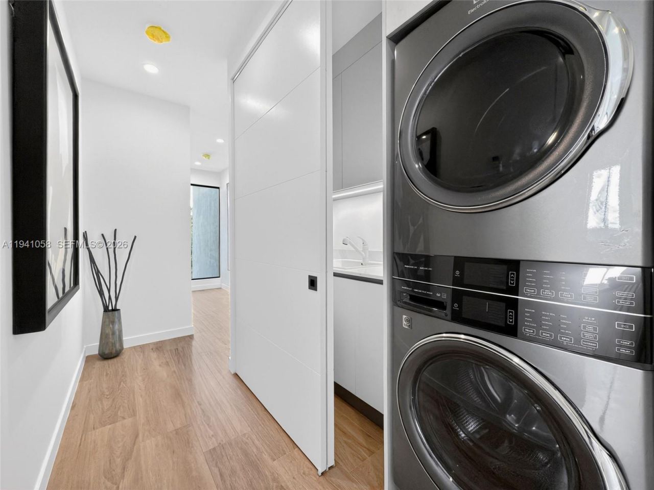 3084 Indiana St, Miami, FL 33133 Photo