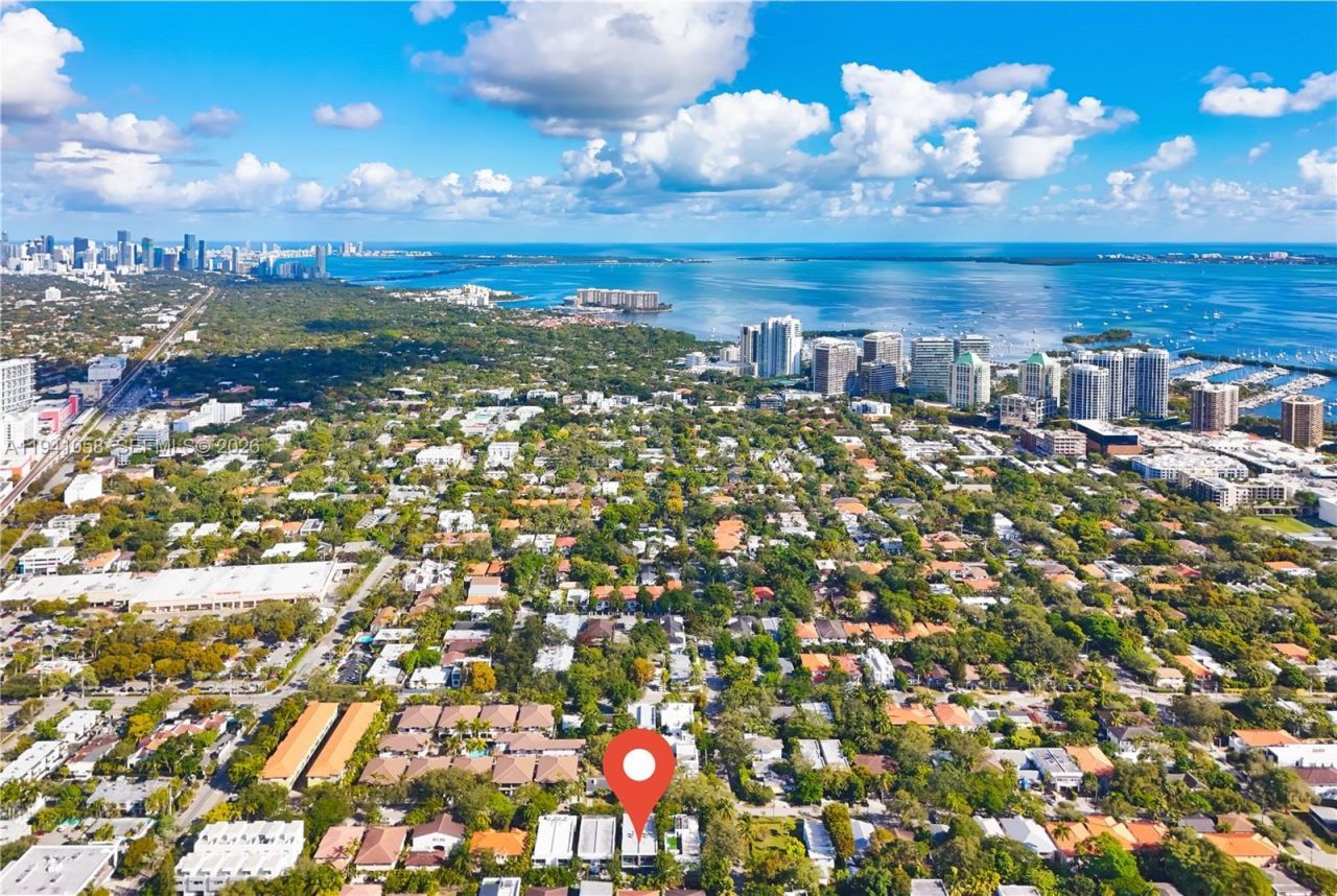 3084 Indiana St, Miami, FL 33133 Photo