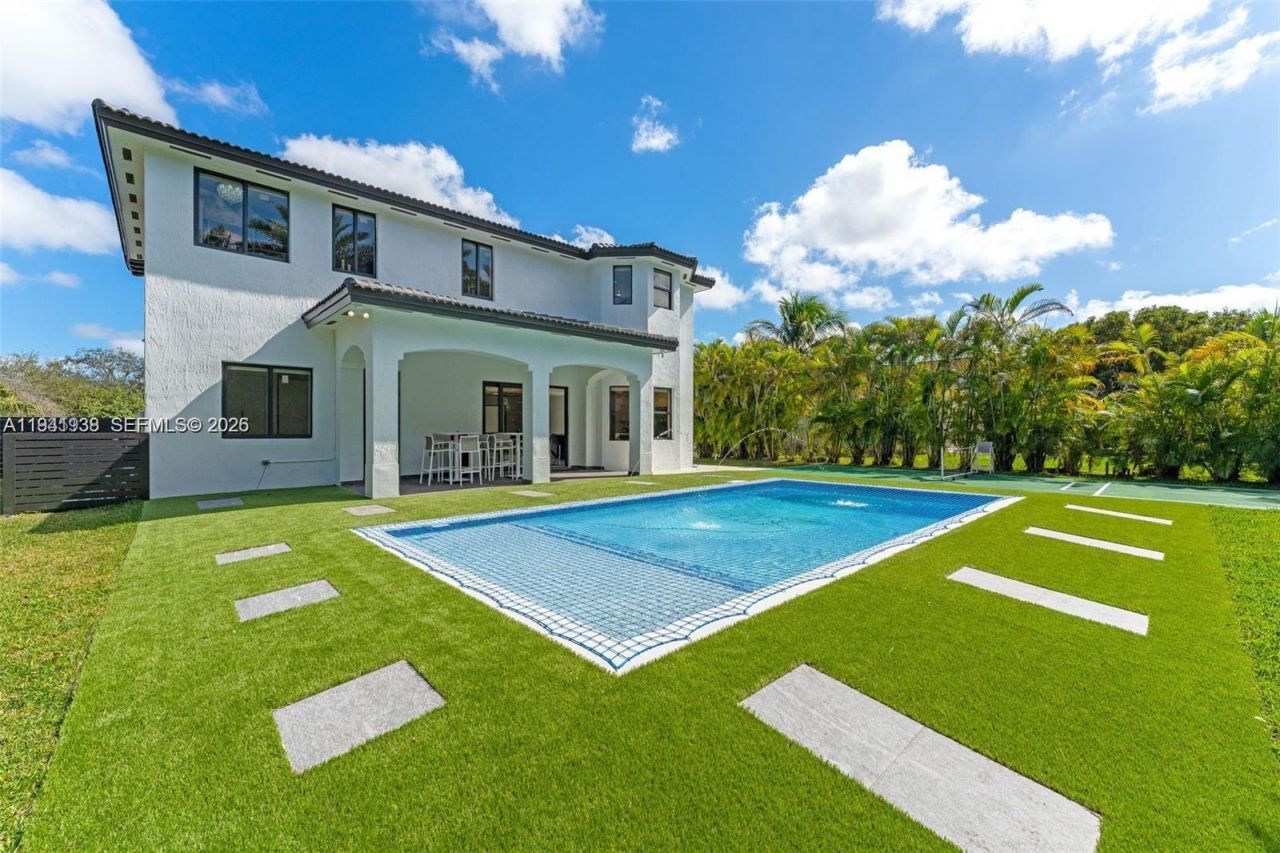 19246 SW 132nd Ave , Miami, FL 33177 Photo