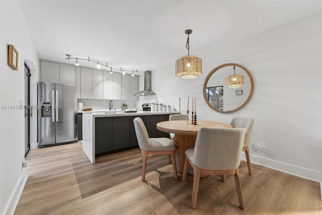 9977 NW 6th Ct, Unit 9977, Plantation, FL 33324 Photo