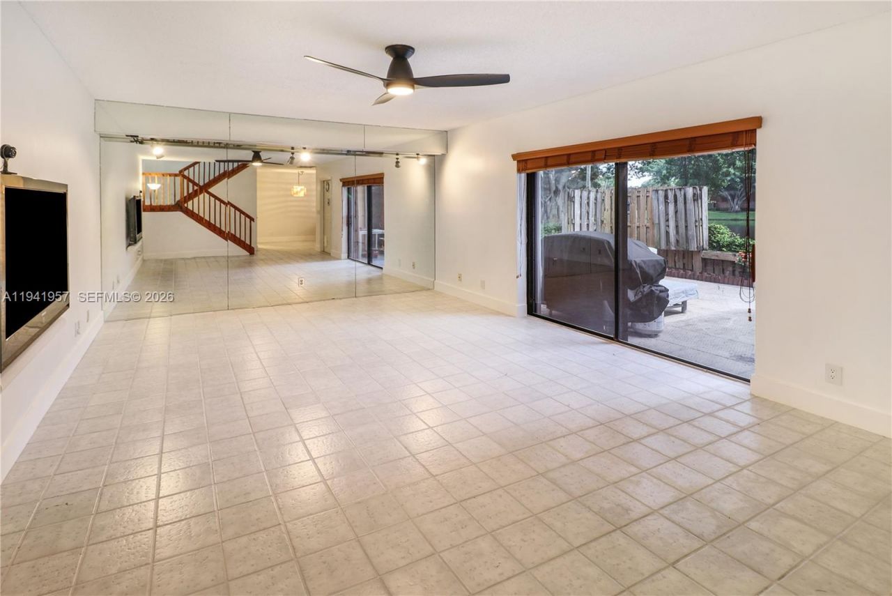 9977 NW 6th Ct, Unit 9977, Plantation, FL 33324 Photo