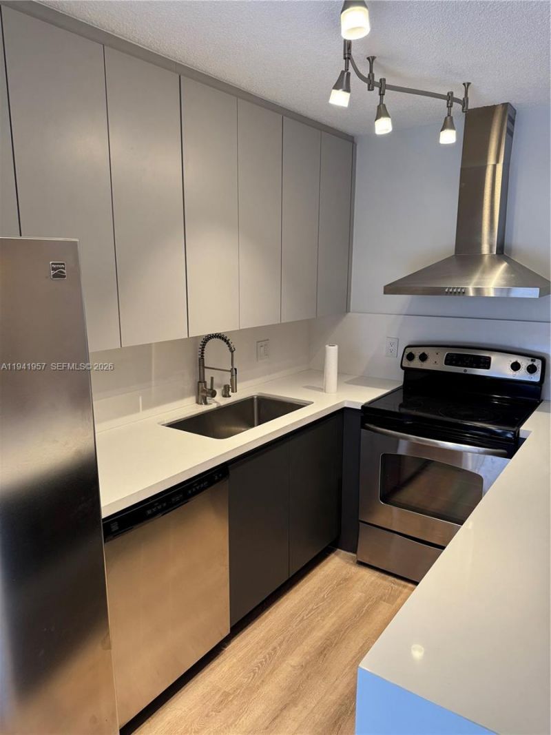 9977 NW 6th Ct, Unit 9977, Plantation, FL 33324 Photo