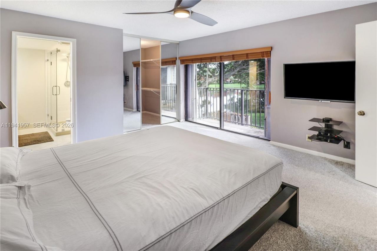 9977 NW 6th Ct, Unit 9977, Plantation, FL 33324 Photo