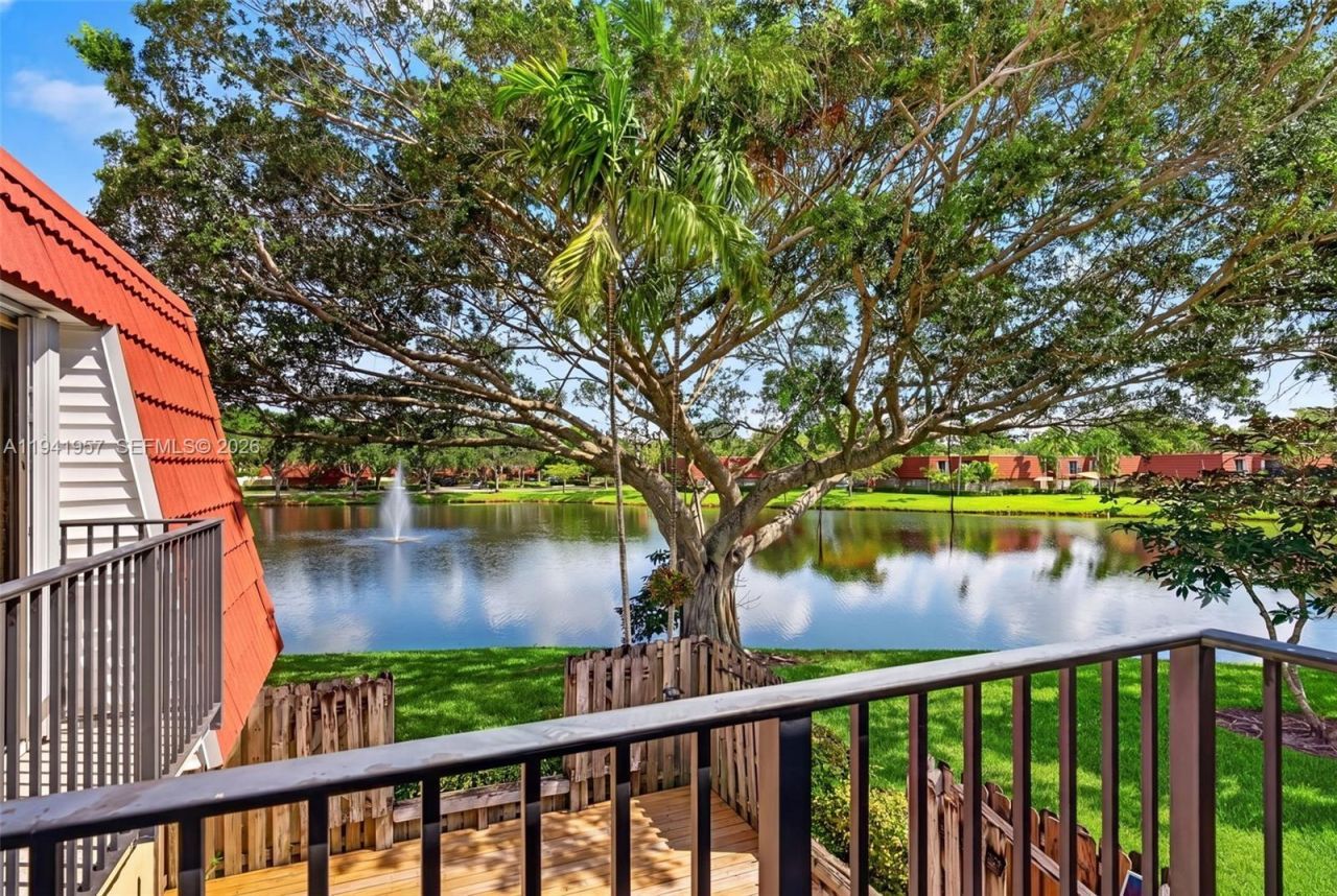 9977 NW 6th Ct, Unit 9977, Plantation, FL 33324 Photo