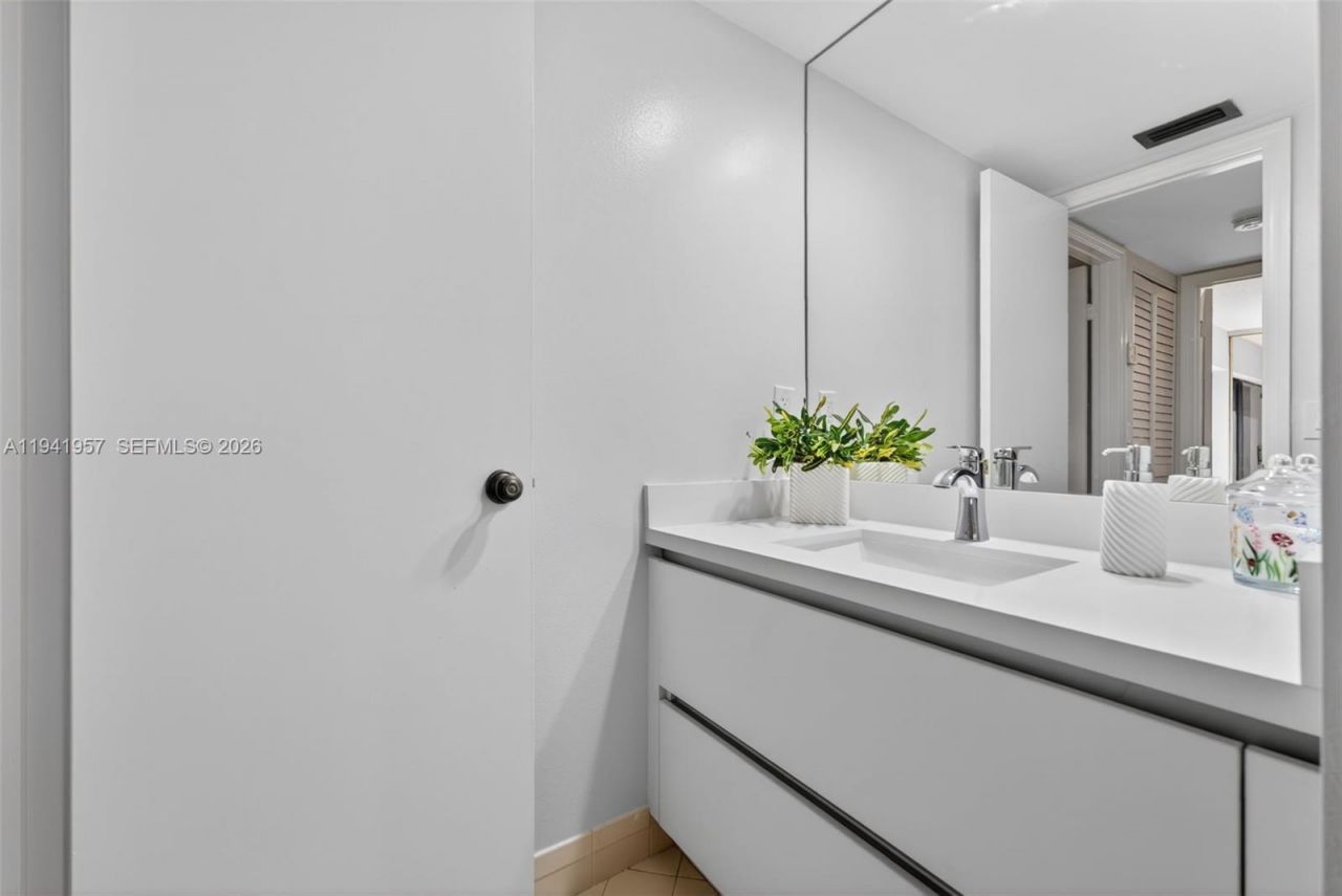 9977 NW 6th Ct, Unit 9977, Plantation, FL 33324 Photo