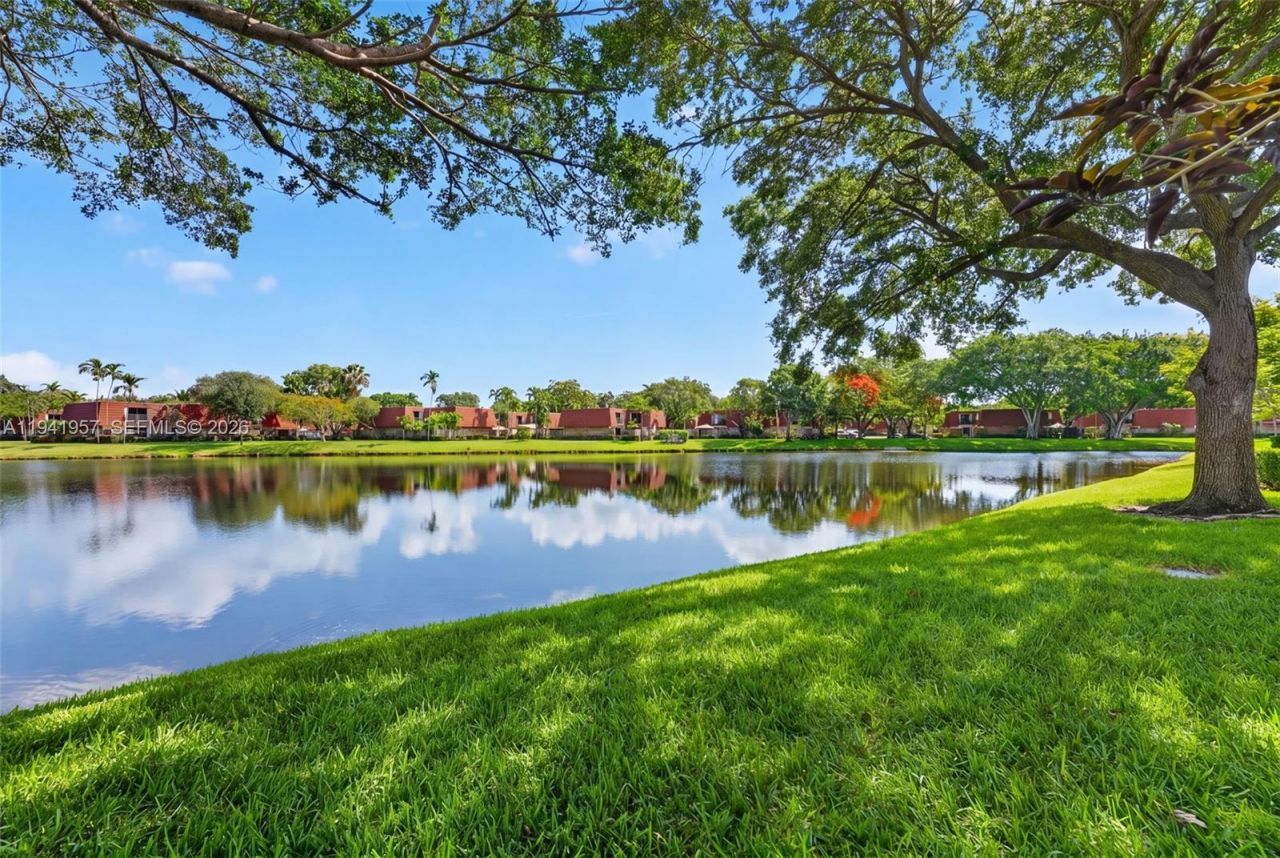 9977 NW 6th Ct, Unit 9977, Plantation, FL 33324 Photo
