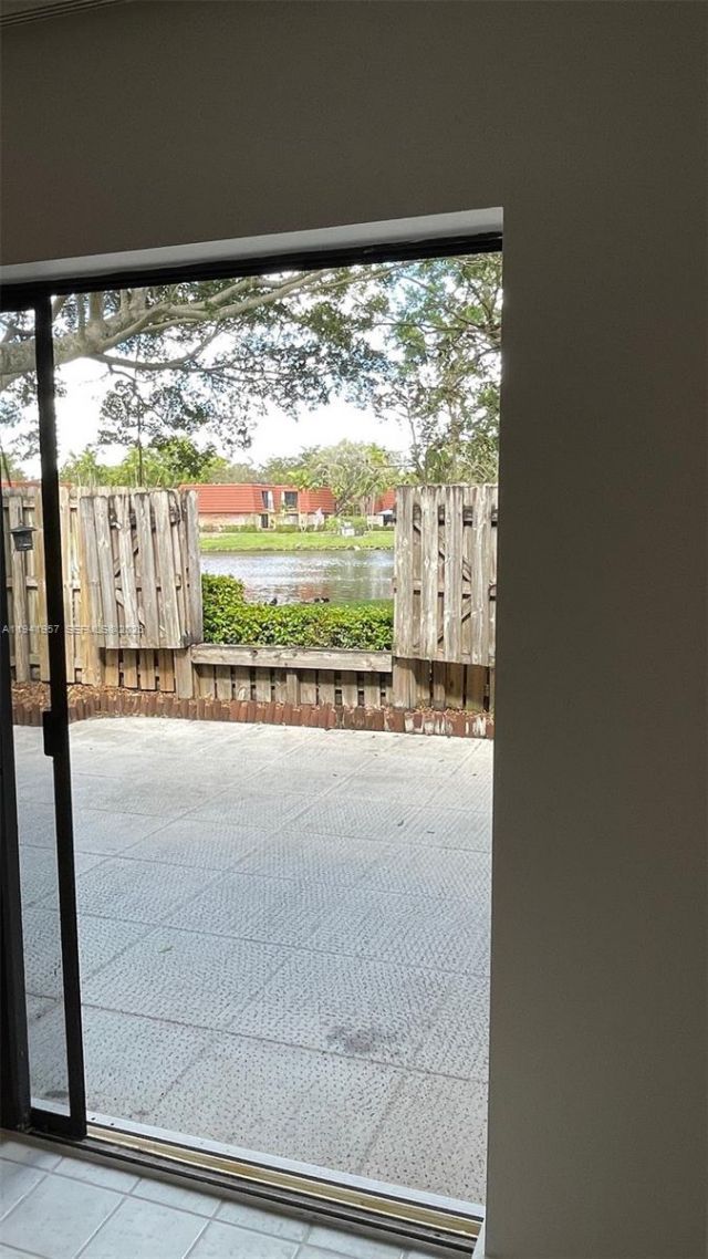 9977 NW 6th Ct, Unit 9977, Plantation, FL 33324 Photo