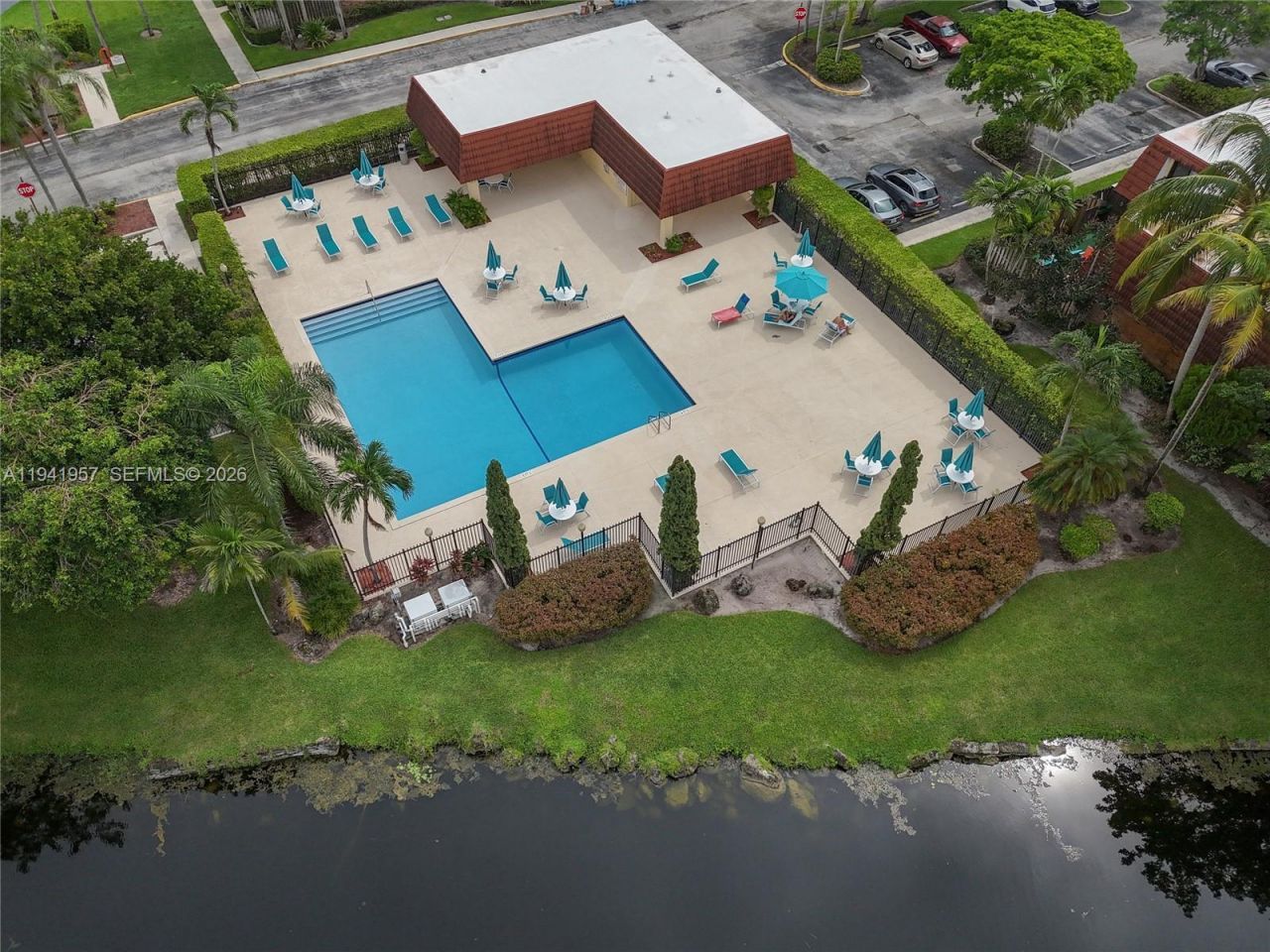 9977 NW 6th Ct, Unit 9977, Plantation, FL 33324 Photo