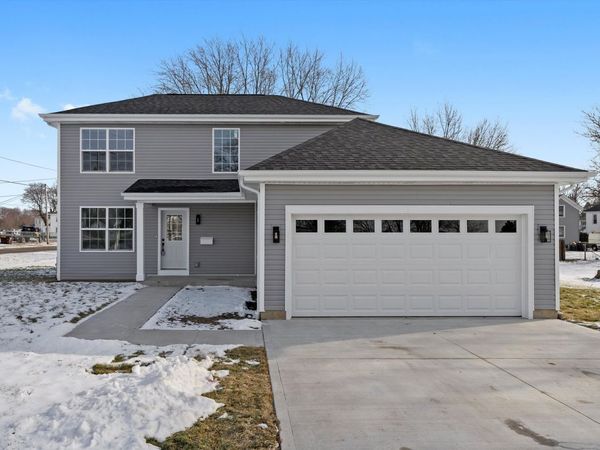 106 W Thompson Street, Harvard, IL 60033