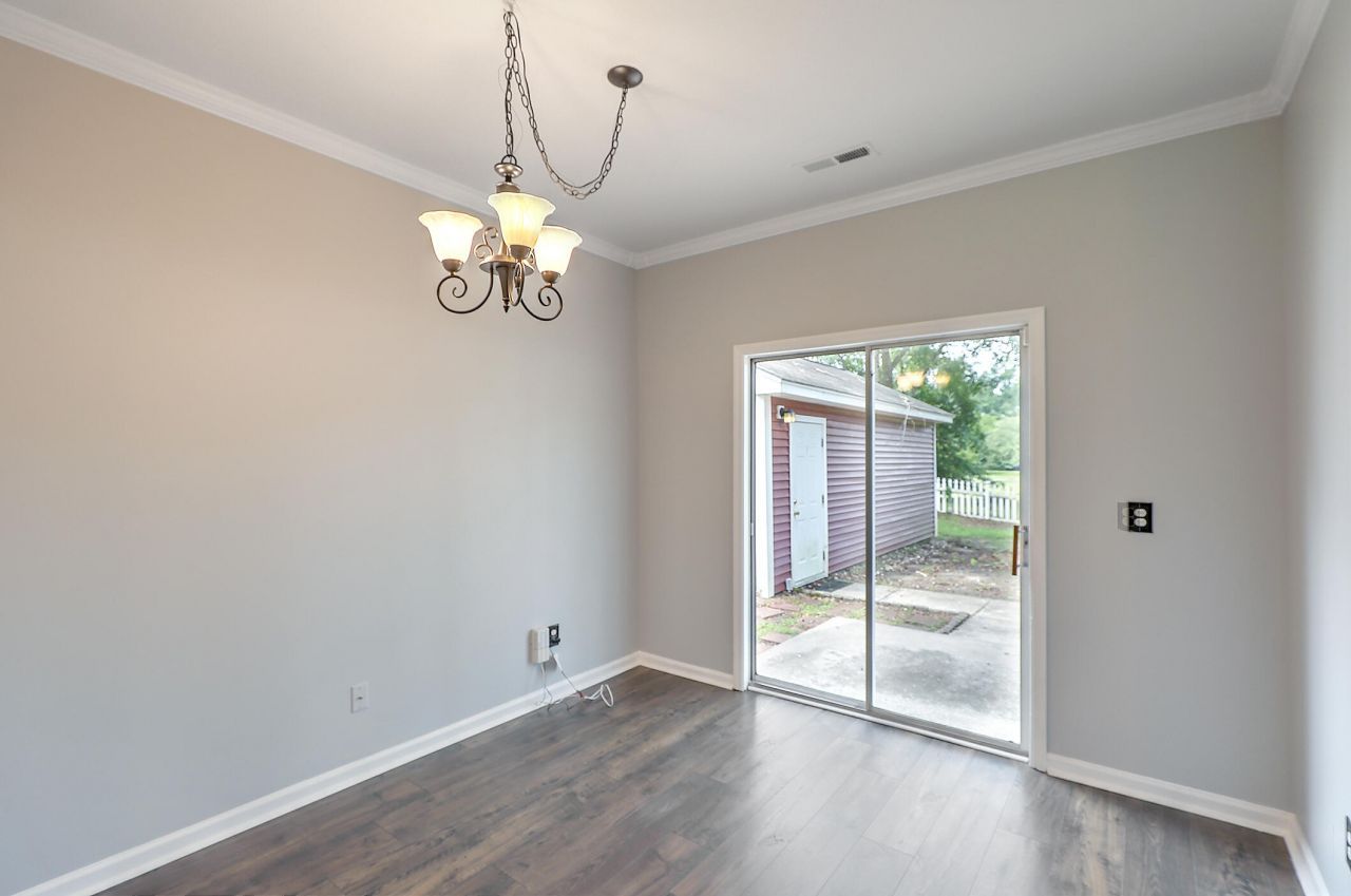 8983 Planters Row Lane Photo 13