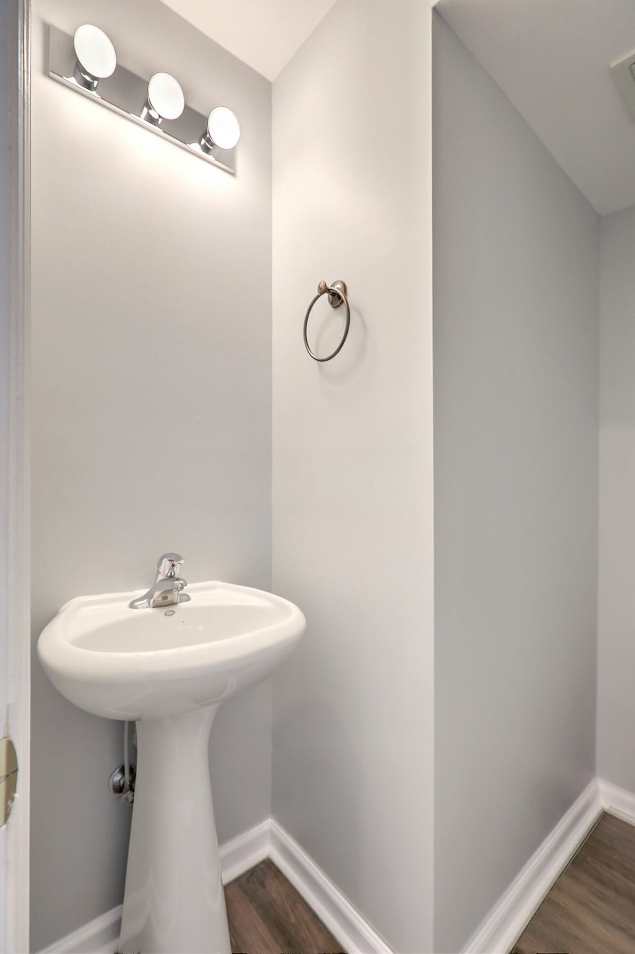 8983 Planters Row Lane Photo 15