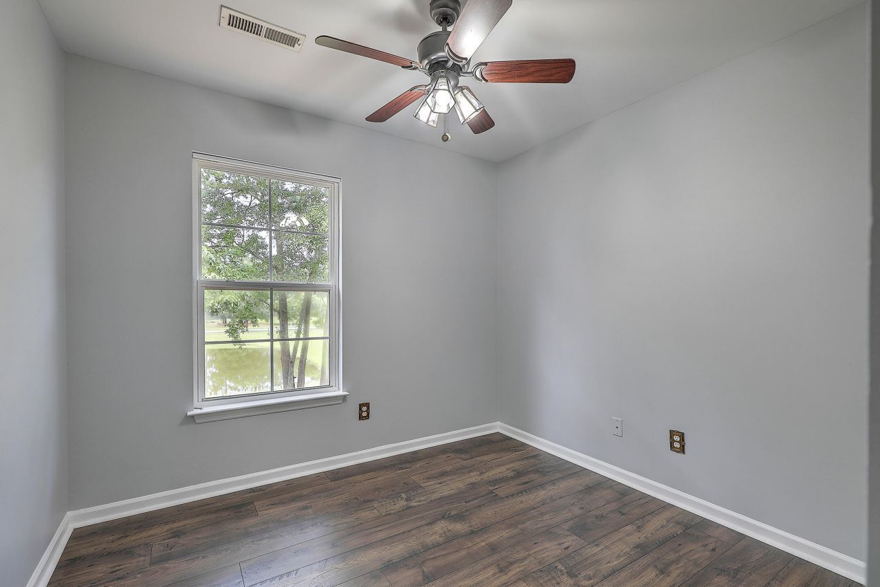 8983 Planters Row Lane Photo 17