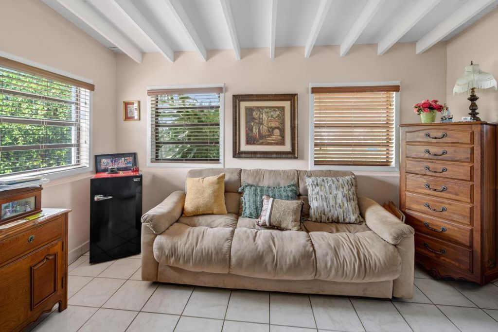 2105 Worthington Road, West Palm Beach, FL 33409 Photo