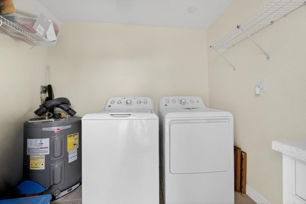 2105 Worthington Road, West Palm Beach, FL 33409 Photo