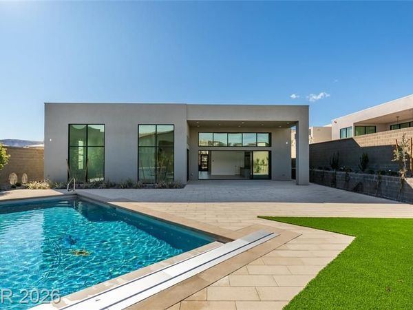 10710 Agate Cliffs Avenue, Las Vegas, NV 89135
