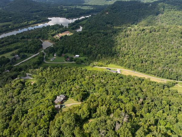 4.99 Hopkins Hollow Rd, Gainesboro, TN 38562
