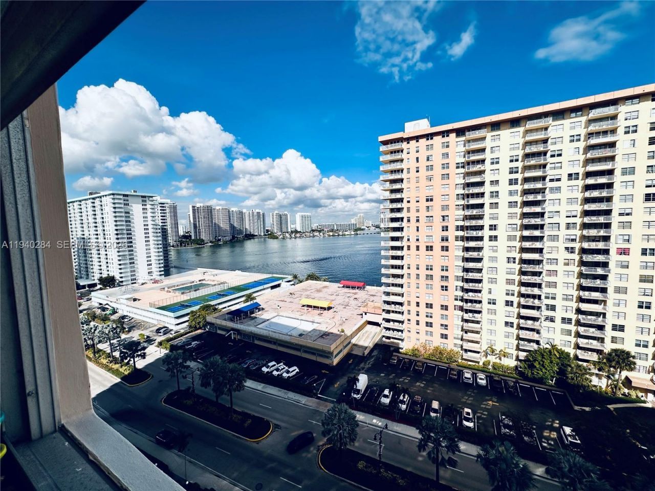 250 174th St, Unit 1510, Sunny Isles Beach, FL 33160 Photo