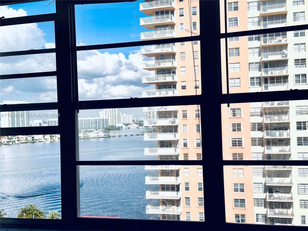 250 174th St, Unit 1510, Sunny Isles Beach, FL 33160 Photo