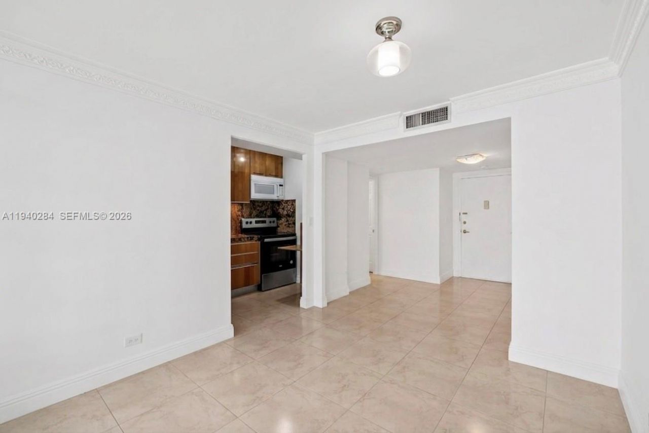 250 174th St, Unit 1510, Sunny Isles Beach, FL 33160 Photo