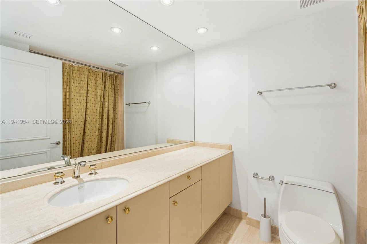 430 Grand Bay Dr , Unit 904, Key Biscayne, FL 33149 Photo