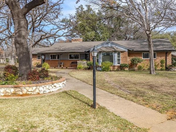 6001 Jacqueline Road, Fort Worth, TX 76112