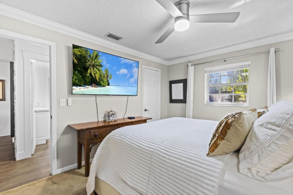 3544 Lakeview Drive, Delray Beach, FL 33445 Photo