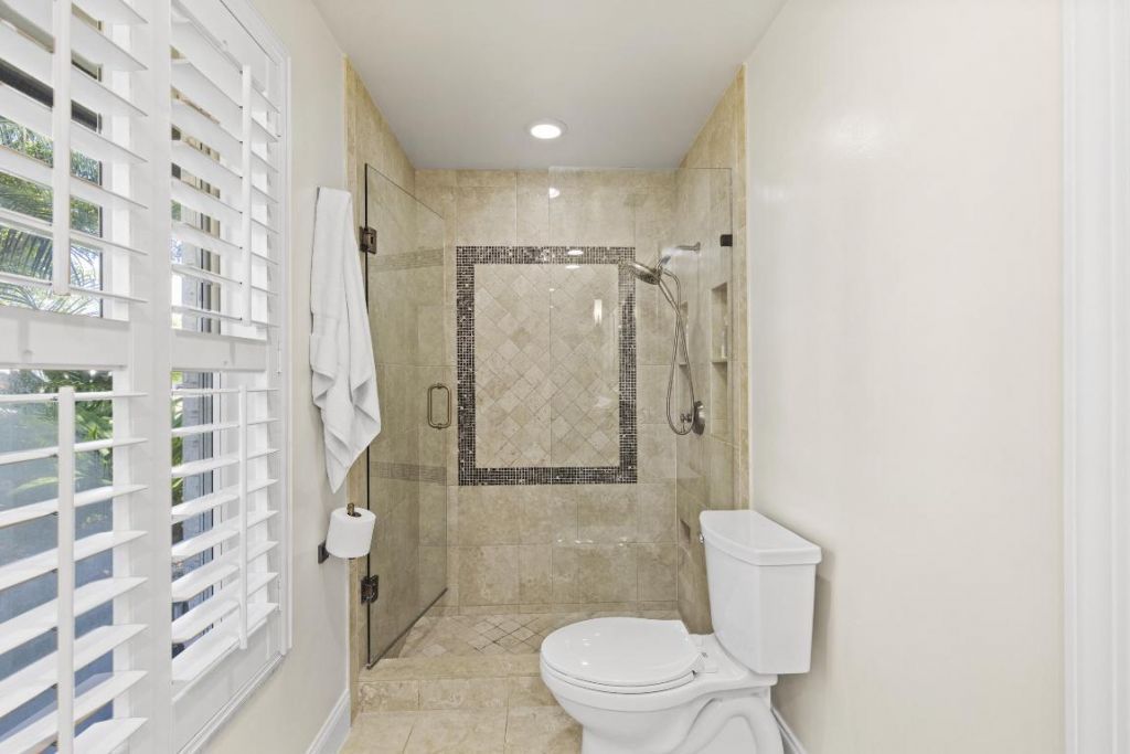 3544 Lakeview Drive, Delray Beach, FL 33445 Photo