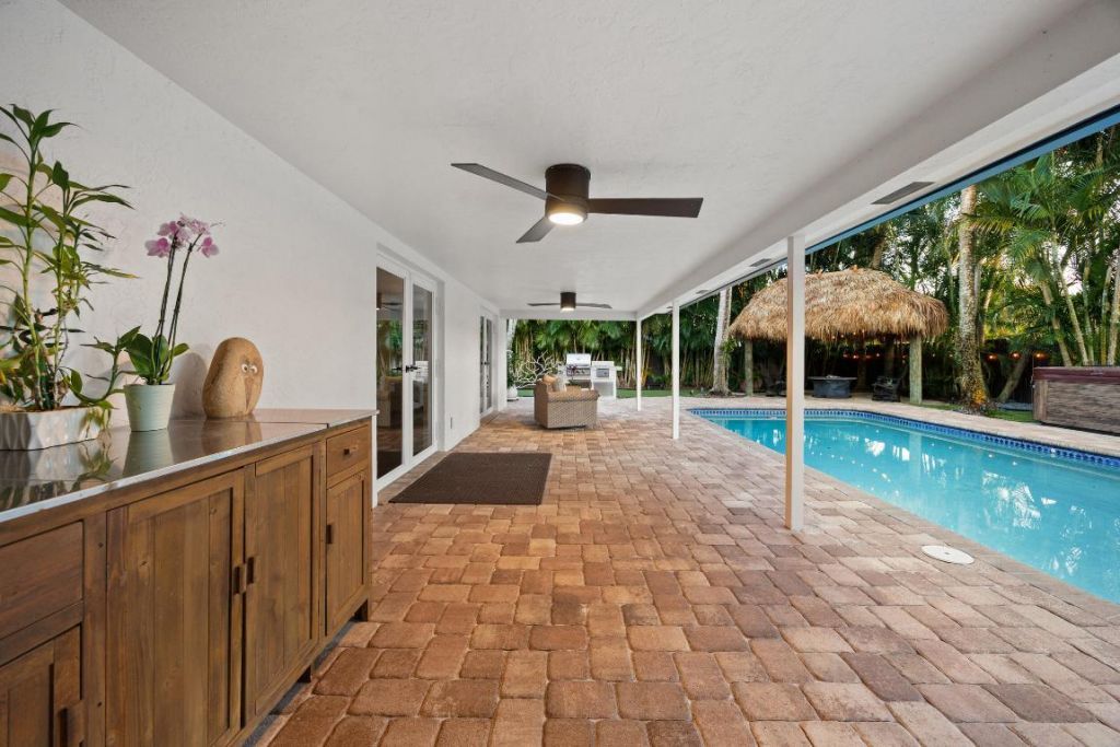 3544 Lakeview Drive, Delray Beach, FL 33445 Photo