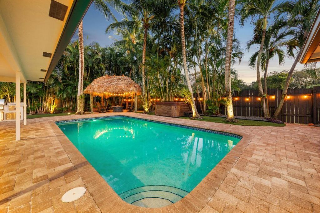 3544 Lakeview Drive, Delray Beach, FL 33445 Photo