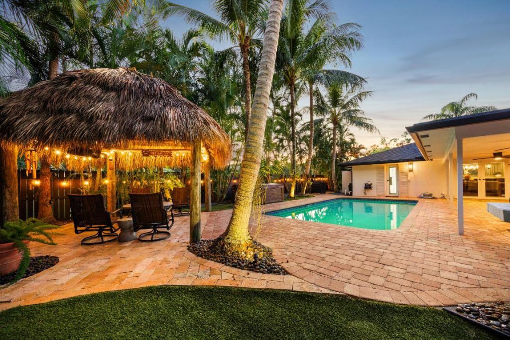 3544 Lakeview Drive, Delray Beach, FL 33445 Photo