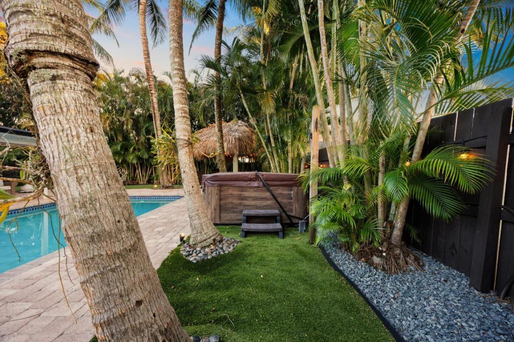 3544 Lakeview Drive, Delray Beach, FL 33445 Photo